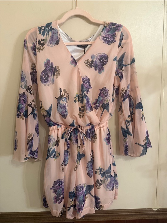 Choies Pants - NWT Choies Pink Purple Floral Chiffon Romper Bell Sleeve Tie Waist Size S
